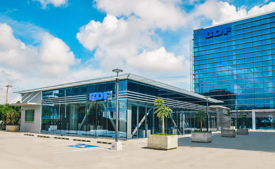 Fitch Ratings, reafirma a Banco de Finanzas, S.A.